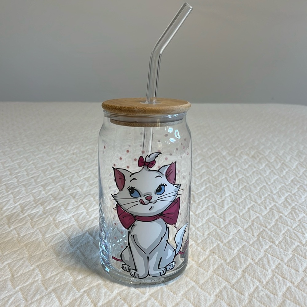 Disney Aristocats Marie glass cup with wood lid, 16 oz, glass straw, like new